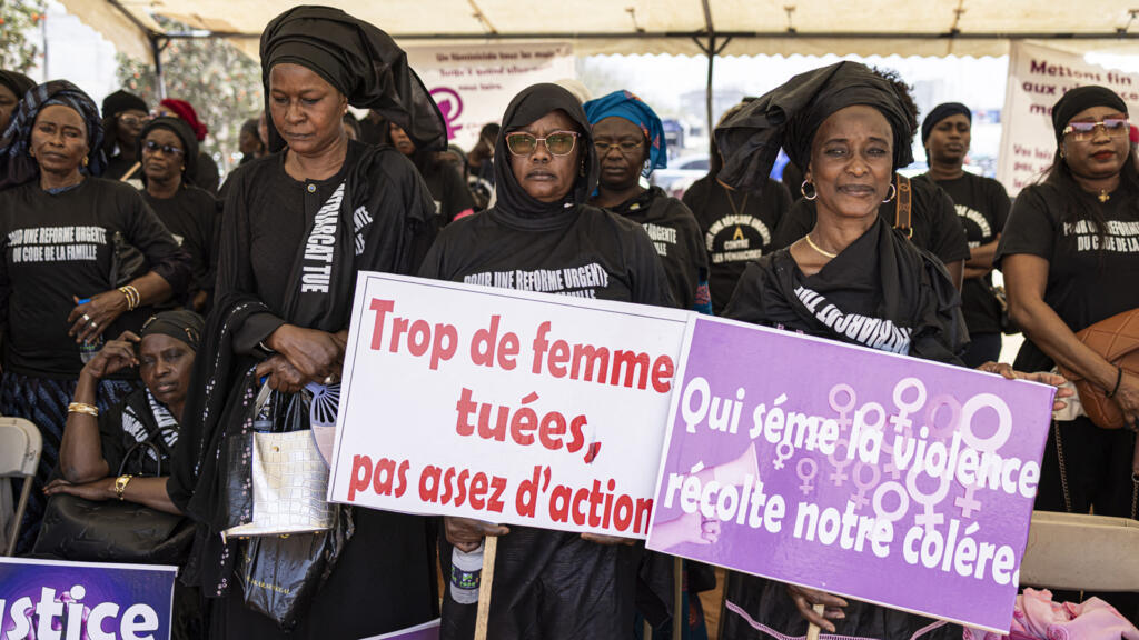 Sénégal: à Dakar, une marche contre les féminicides après la mort d'une femme attaquée à l'acide
